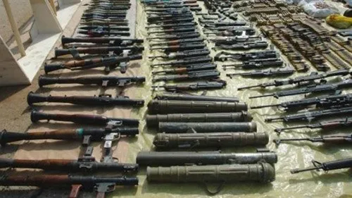 Romania điều tra thông tin về nạn buôn lậu vũ khí từ Ukraine