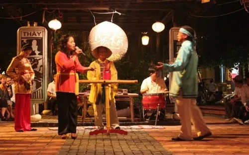 Bài Chòi - Trò diễn xướng dân gian độc đáo ở miền Trung