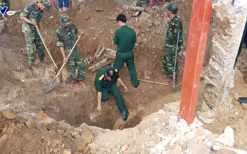 Quảng Trị: Phát hiện hài cốt liệt sĩ dưới hầm vũ khí còn sót lại sau chiến tranh