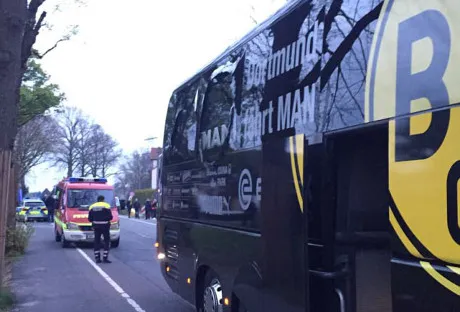 Đức: Xe bus của CLB Dortmund bị tấn công