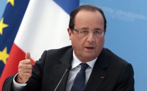 Tổng thống Pháp Hollande cam kết tiếp tục hỗ trợ Iraq chống IS