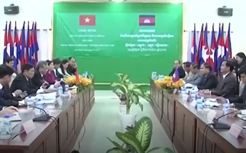 Kon Tum tặng công trình trạm y tế cho tỉnh Stung Treng (Campuchia)