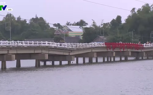 Quảng Nam: Khẩn trương gia cố, chống sập cầu Hà Tân