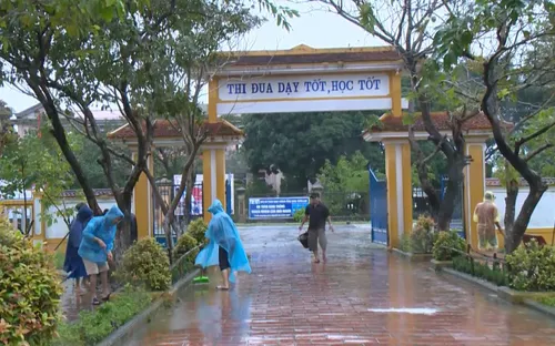 Các trường học ở Thừa Thiên Huế khắc phục hậu quả mưa lũ