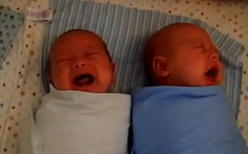 Trẻ sơ sinh ở nước nào quấy khóc nhiều nhất?