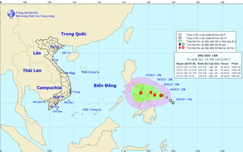 Áp thấp nhiệt đới mạnh lên thành bão gần biển Đông