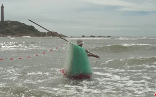 Bước Chân Khám Phá: "Trải nghiệm mũi Kê Gà" (20h55 thứ Sáu, 29/12 trên VTV8)