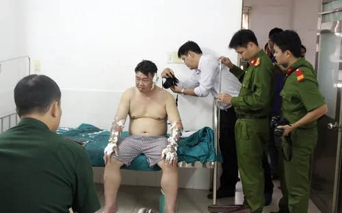 Bị tấn công bom xăng, 1 người bỏng 36%