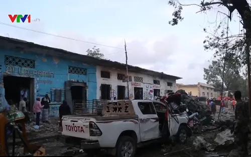 Đánh bom đẫm máu ở Somalia, ít nhất 18 người thiệt mạng