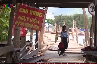 Khánh Hòa khẩn trương sửa chữa cầu gỗ Phú Kiểng