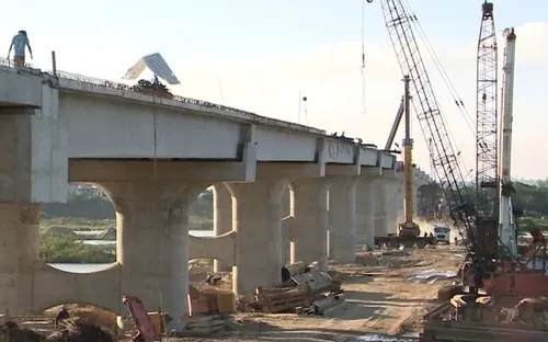 Quảng Ngãi: Dự án cầu Thạch Bích đảm bảo vượt lũ an toàn