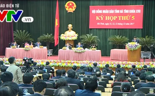 Phiên chất vấn kỳ họp HĐND Hà Tĩnh: "Nóng" vấn đề y tế