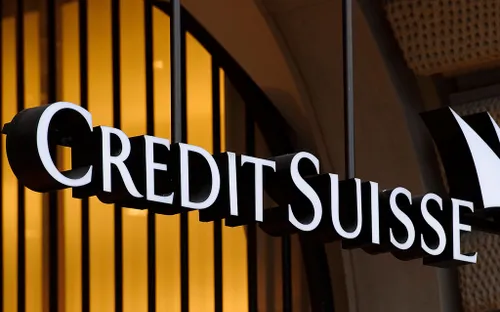 Ngân hàng Credit Suisse cam kết cắt giảm 40% tiền thưởng ban lãnh đạo