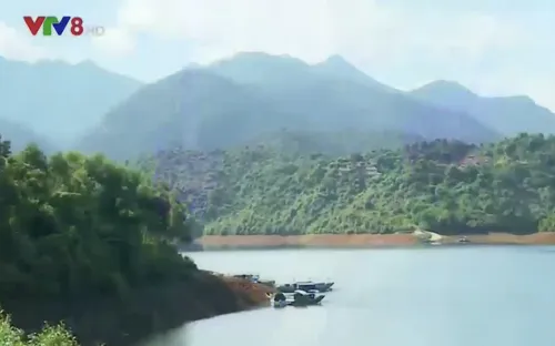 Vẻ đẹp hồ Truồi và Thiền viện Trúc Lâm Bạch Mã