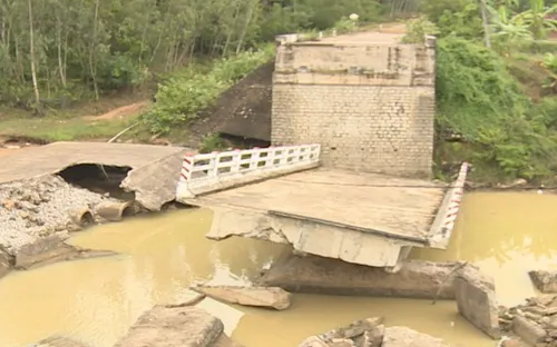 Bình Định: Chậm xây mới, sửa chữa cầu hư hỏng do mưa lũ năm 2016