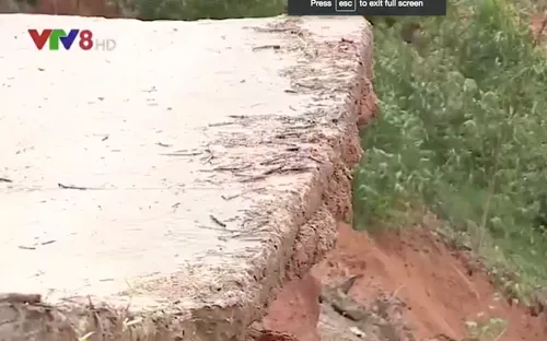 Khánh Hòa: Sạt đường, hàng trăm hộ dân không thể vào khu sản xuất