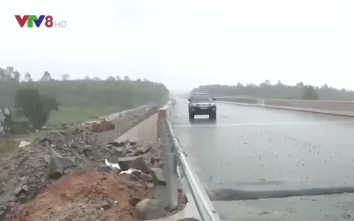Quảng Ngãi: Dự án giao thông gây sạt lở kênh thủy lợi
