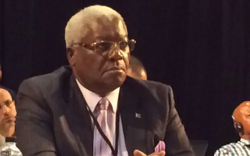 Cựu Bộ trưởng Bộ Tài chính Zimbabwe bị buộc tội tham nhũng