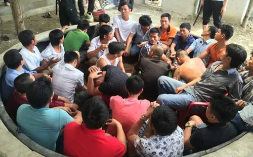 Hà Tĩnh: Phá tụ điểm đá gà ăn tiền, bắt giữ hơn 60 đối tượng