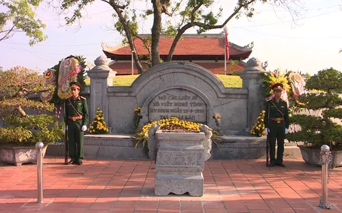 Nghệ An: Lễ dâng hương nhân 87 năm Xô Viết Nghệ Tĩnh (12/9/1930 – 12/9/2017)