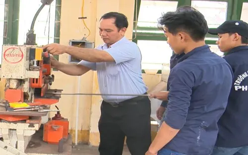 Phú Yên: Đào tạo nghề kết hợp dạy văn hóa miễn phí để phân luồng học sinh