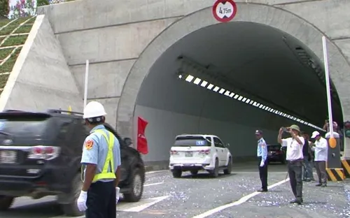 Ngày 3/9 chính thức thu phí phương tiện qua hầm Đèo Cả