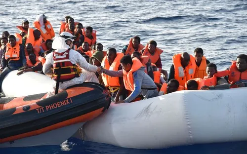 Italy kêu gọi các nước tiếp nhận người di cư