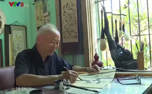 Người giữ lửa nghệ thuật thư pháp tại cố đô Huế