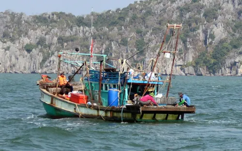 Kiên Giang: 40 đối tượng gây rối tại trụ sở Công an xã