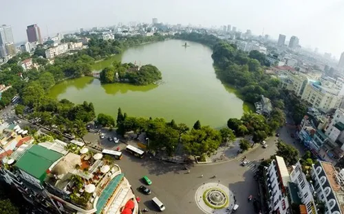 Miền Bắc nắng hanh, miền Trung duy trì mưa dông