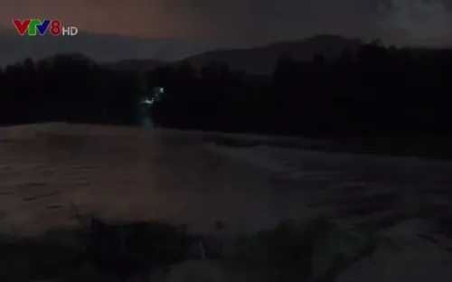 Gia tăng khai thác cát trộm vào ban đêm tại Khánh Hòa