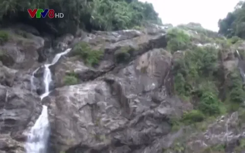 Cảnh báo lũ ống, lũ quét chết người tại các điểm du lịch thác, suối