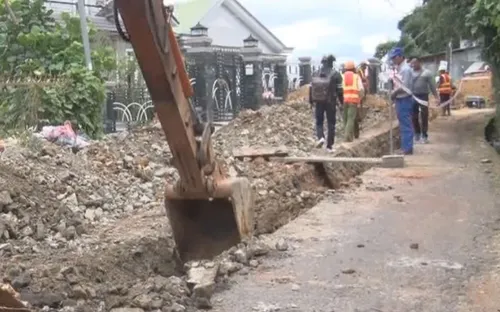 Người dân Đà Lạt lo lắng chất lượng hoàn nguyên các mặt đường sau thi công