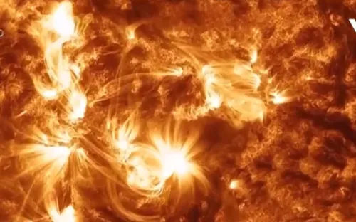 Sự cuốn hút của mặt trời từ hình ảnh vệ tinh