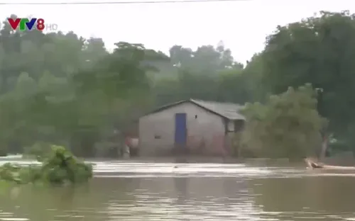 Thừa Thiên Huế: Thiệt hại nặng do mưa lũ, nhiều vùng vẫn bị cô lập