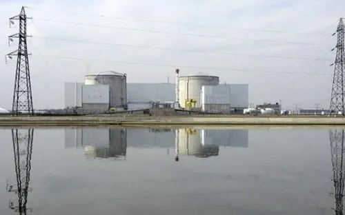 Pháp cân nhắc đóng cửa hàng loạt lò phản ứng hạt nhân