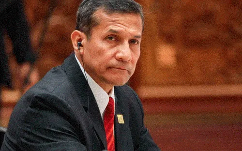 Cựu Tổng thống Peru đối mặt với yêu cầu tạm giam