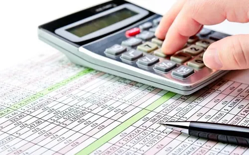 Chính phủ yêu cầu Bộ Tài chính chưa tăng phí, lệ phí