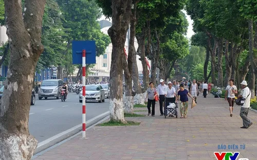 Bắc Bộ nhiệt độ giảm, Nam Bộ đề phòng mưa dông về chiều