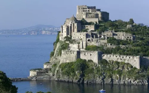 Italy: Động đất tại đảo du lịch Ischia, hàng chục người bị thương