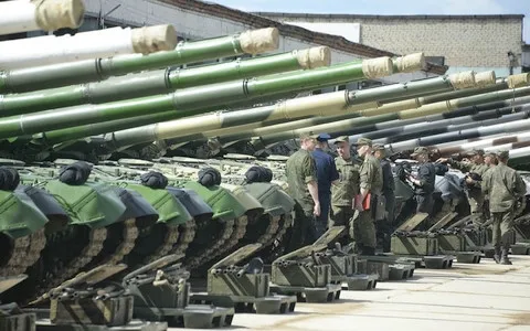 NATO tuyên bố theo dõi các cuộc tập trận của Nga