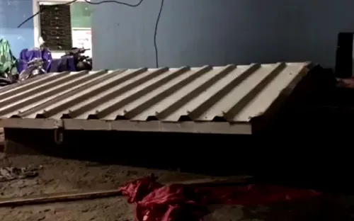 Thừa Thiên Huế: Sập nhà khiến 3 người bị thương