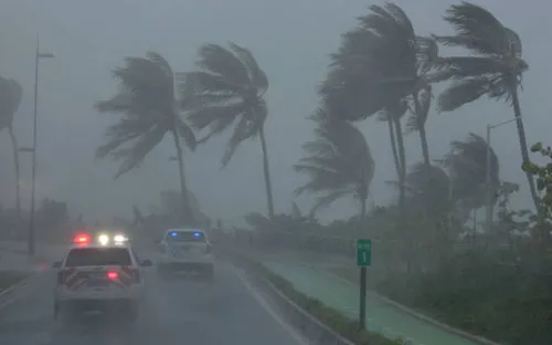 Cuba, Mỹ và Mexico khẩn trương đối phó với bão Irma