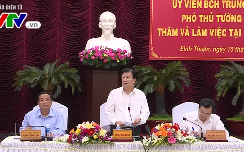 Phó Thủ tướng Trịnh Đình Dũng kiểm tra Trung tâm điện lực Vĩnh Tân