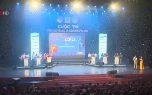 Chung khảo cuộc thi Sinh viên Đại học Đà Nẵng với APEC