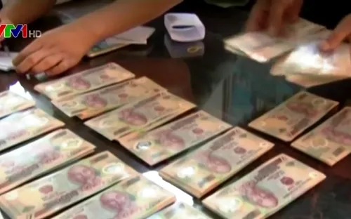Gia tăng tình trạng buôn bán vận chuyển tiền giả ở biên giới