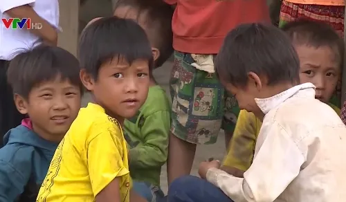 Đăk Lăk: Thầy cô nỗ lực vận động học sinh dân tộc thiểu số đến lớp