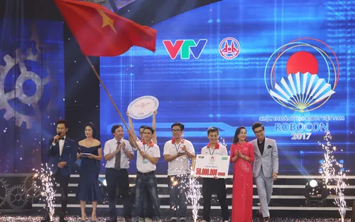 Thú vị chuyện hậu trường chế tạo robot của nhà vô địch Robocon Việt Nam 2017