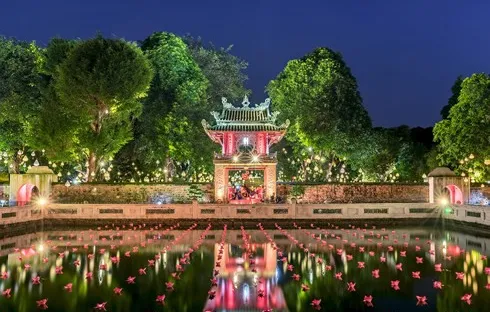 Sách ảnh Thu Vọng Nguyệt lùi thời gian lên kệ để hoàn thiện tác quyền