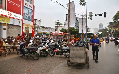 Hà Nội tuyên truyền người dân không lấn chiếm vỉa hè